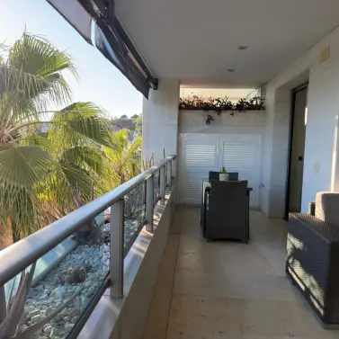 Alquiler a largo plazo de apartamento en planta media en Marbella