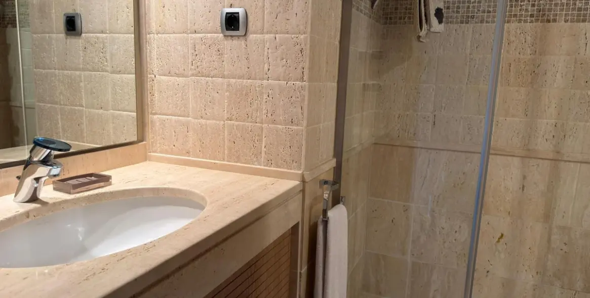 Долгосрочная аренда апартаментов на среднем этаже в Marbella 22