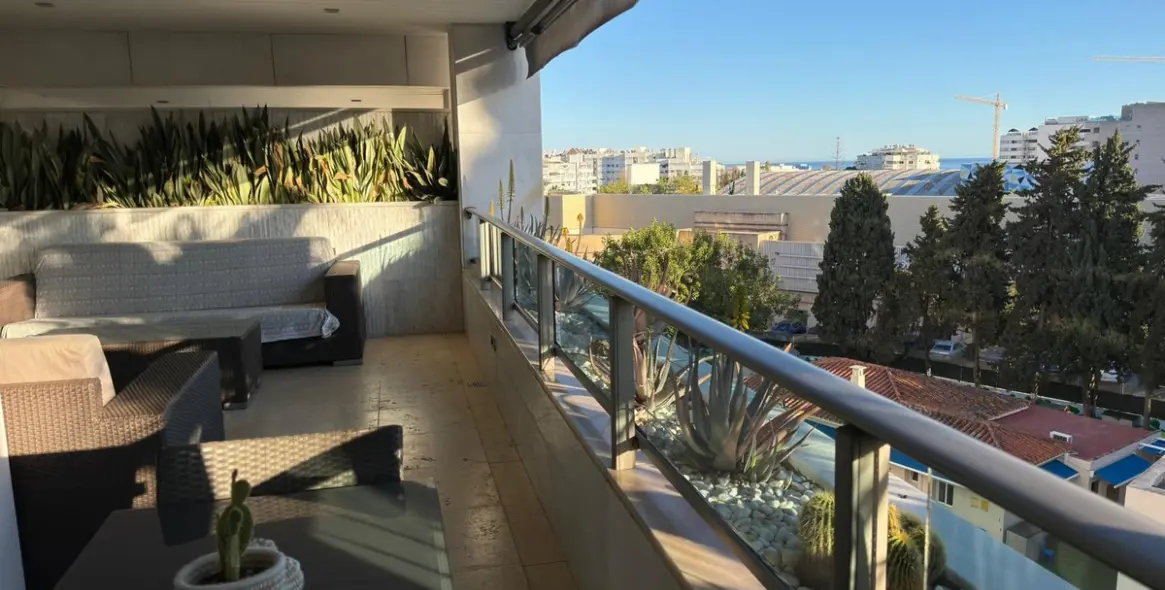 Long-term rent of middle floor apartment in Marbella 1