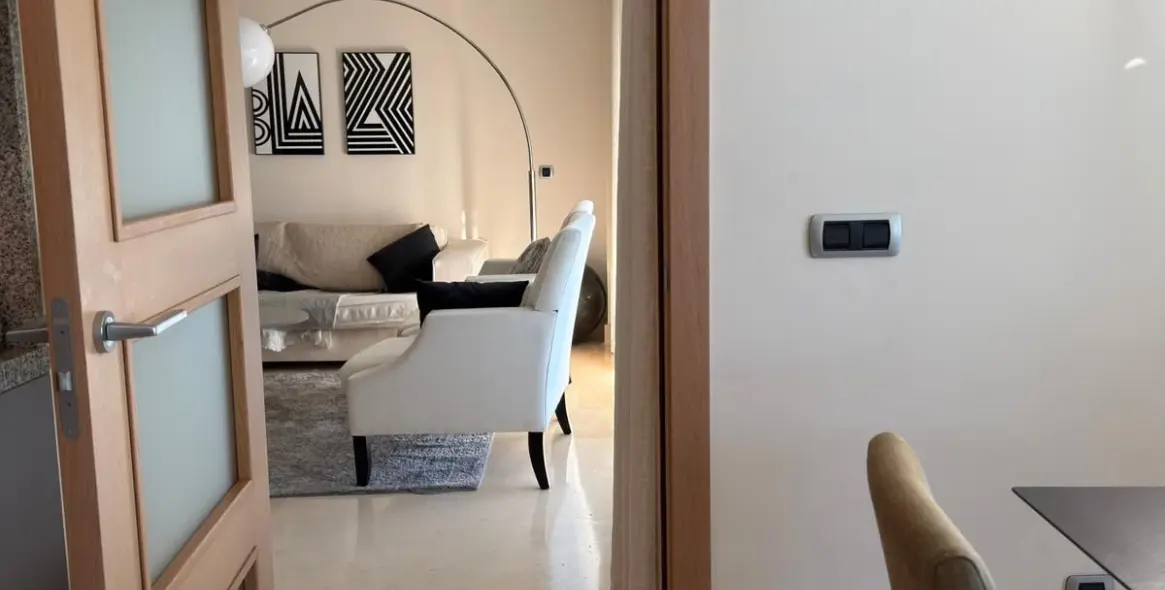 Long-term rent of middle floor apartment in Marbella 11