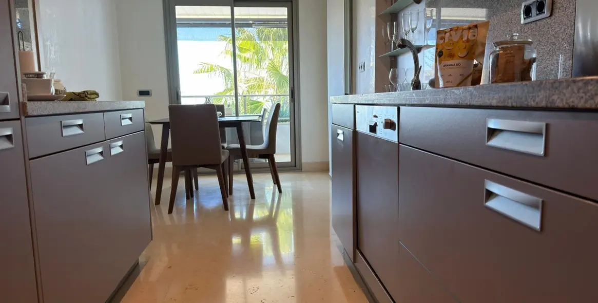 Long-term rent of middle floor apartment in Marbella 12