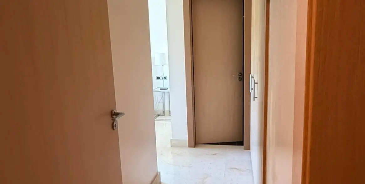 Long-term rent of middle floor apartment in Marbella 25