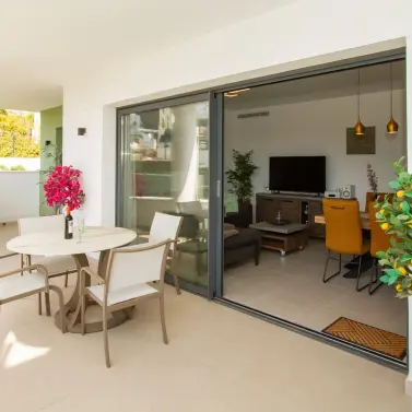 Sale of middle floor apartment in Calanova Golf