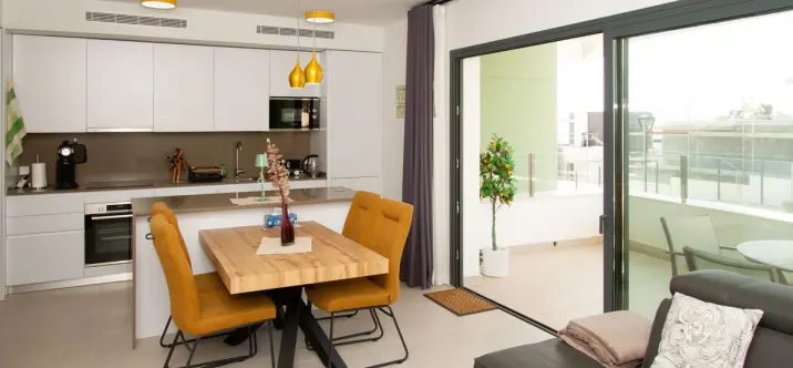 Sale of middle floor apartment in Calanova Golf 1