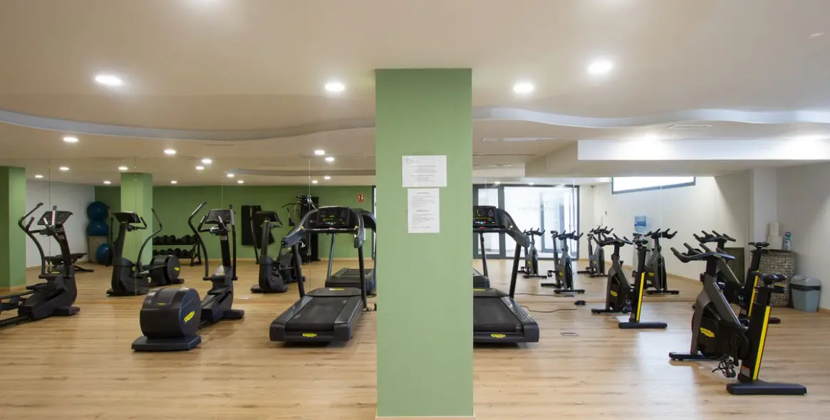 Sale of middle floor apartment in Calanova Golf 9