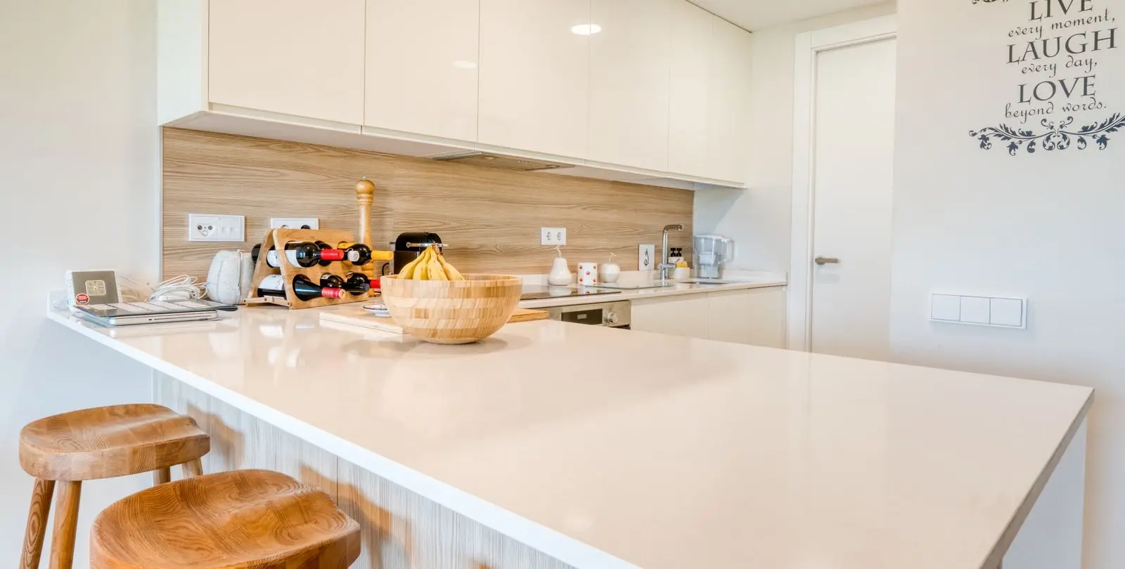 Sale of middle floor apartment in Estepona 5