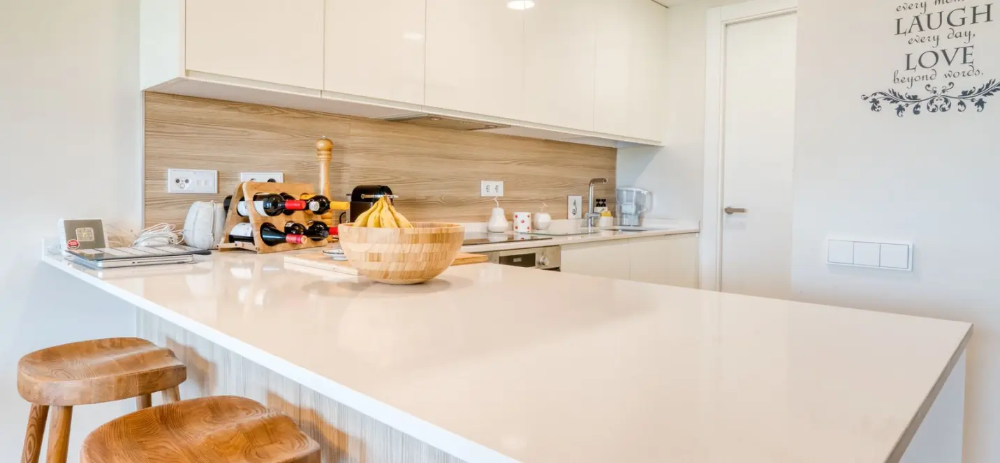 Sale of middle floor apartment in Estepona 4