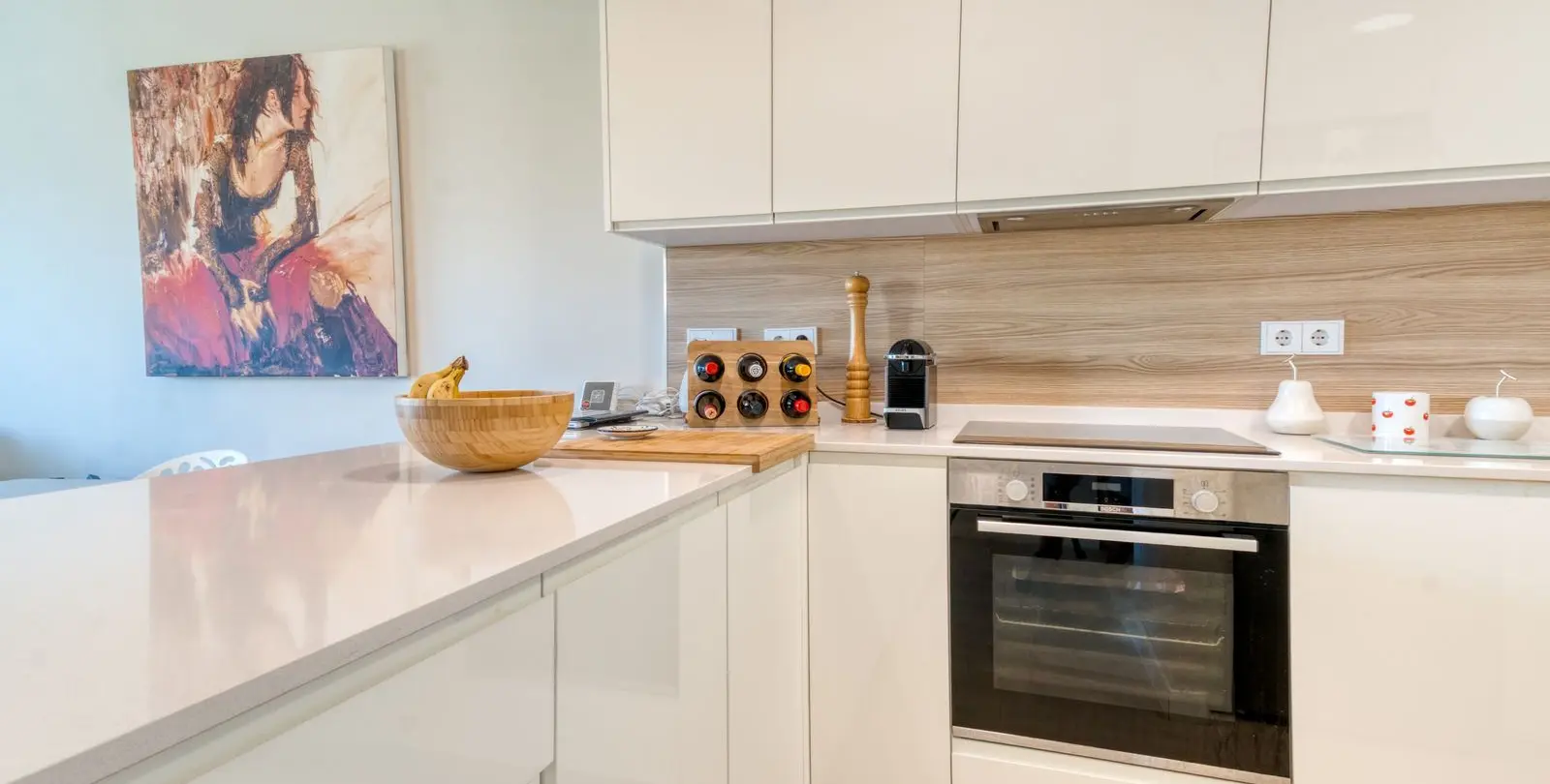 Sale of middle floor apartment in Estepona 6