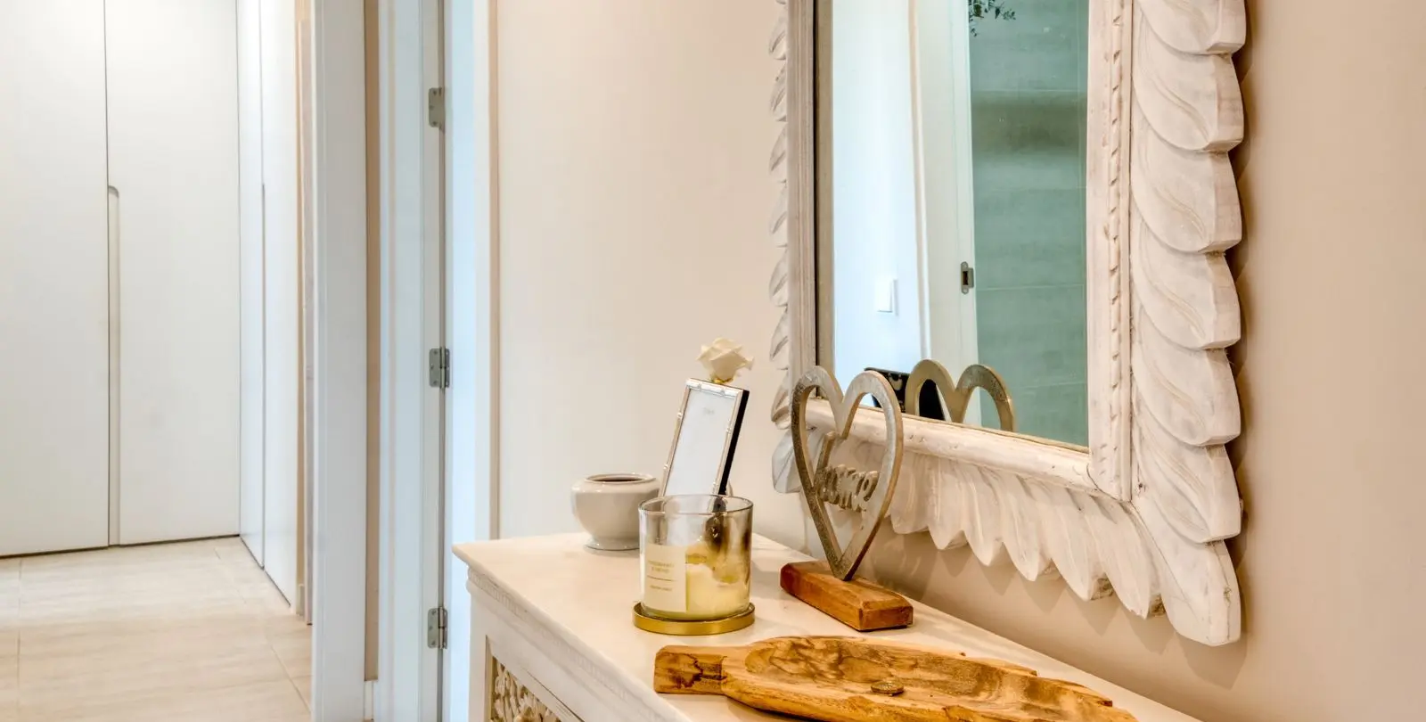Sale of middle floor apartment in Estepona 7