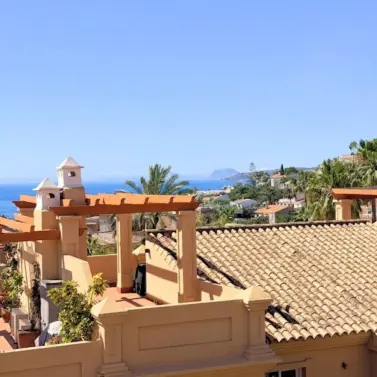 Sale of townhouse in Estepona