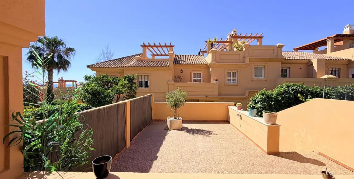 Sale of townhouse in Estepona 8