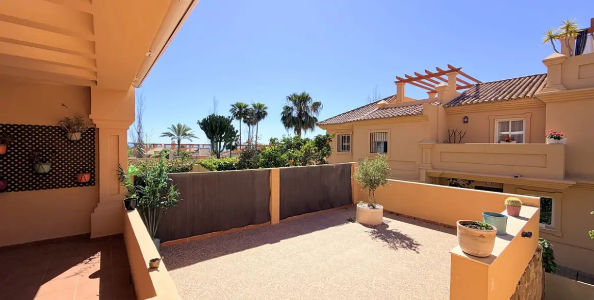 Sale of townhouse in Estepona 10
