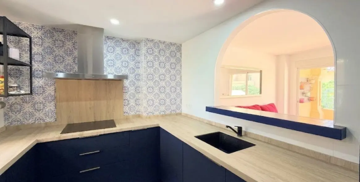 Sale of townhouse in Estepona 12