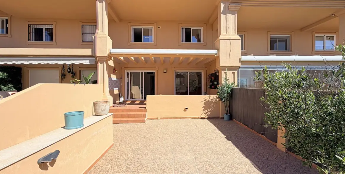 Sale of townhouse in Estepona 15