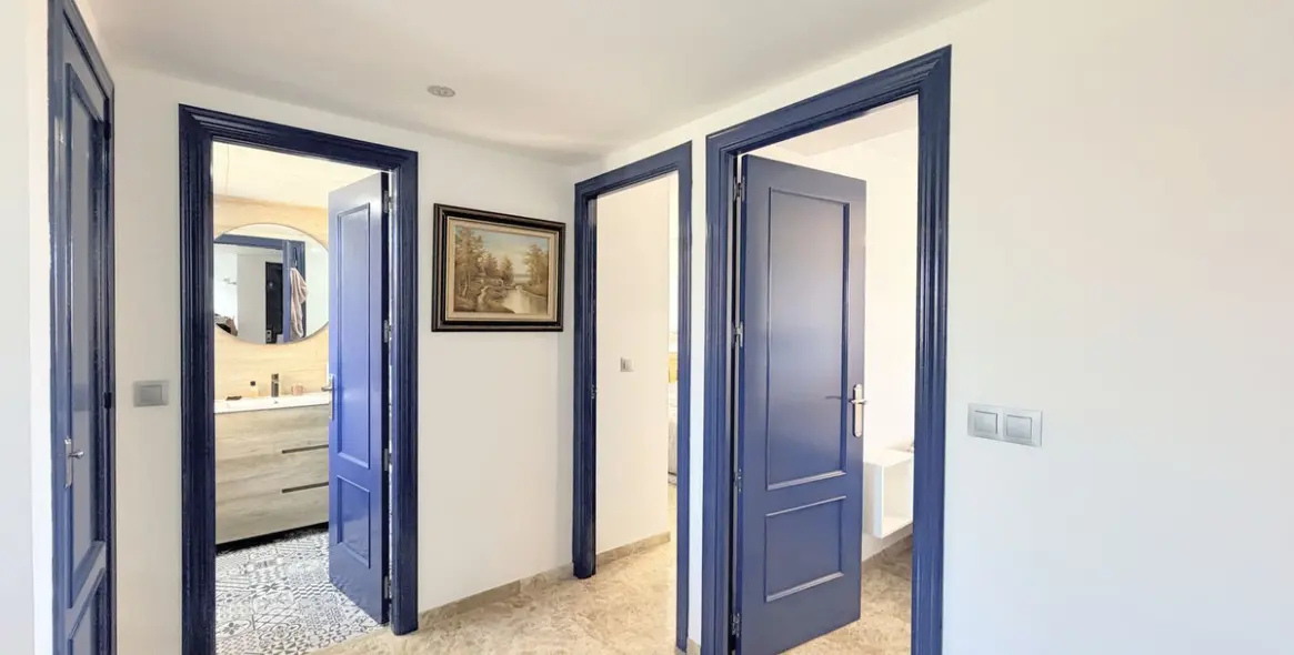 Sale of townhouse in Estepona 18