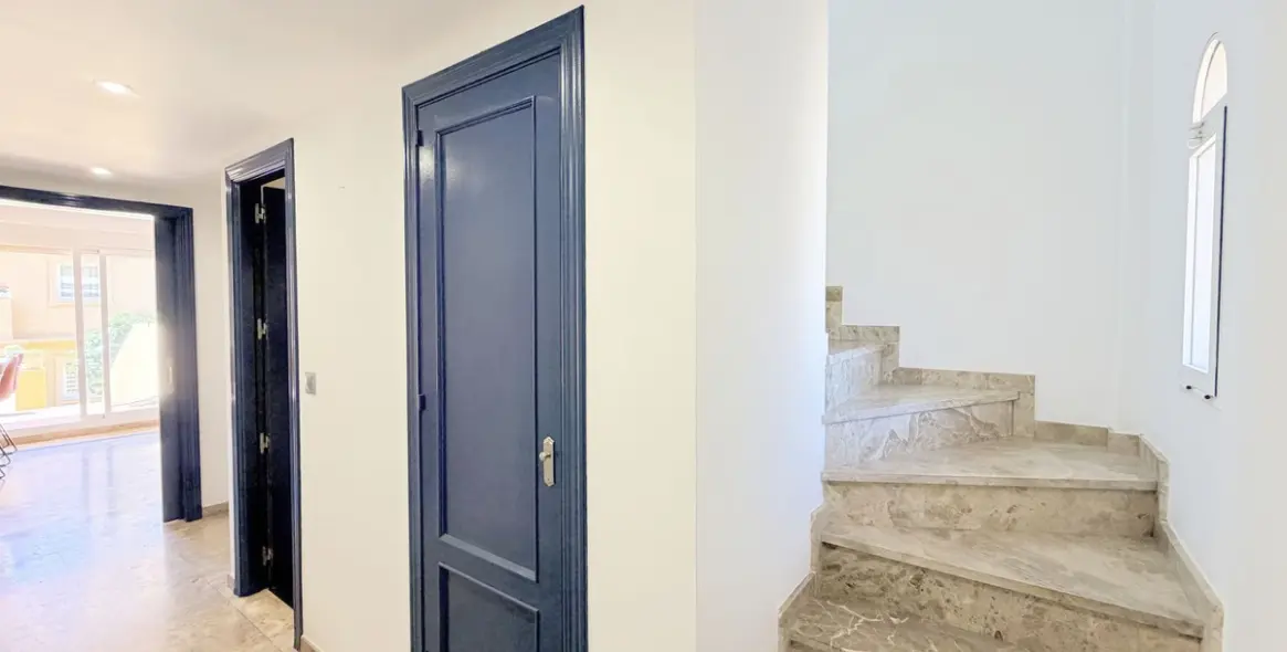 Sale of townhouse in Estepona 19