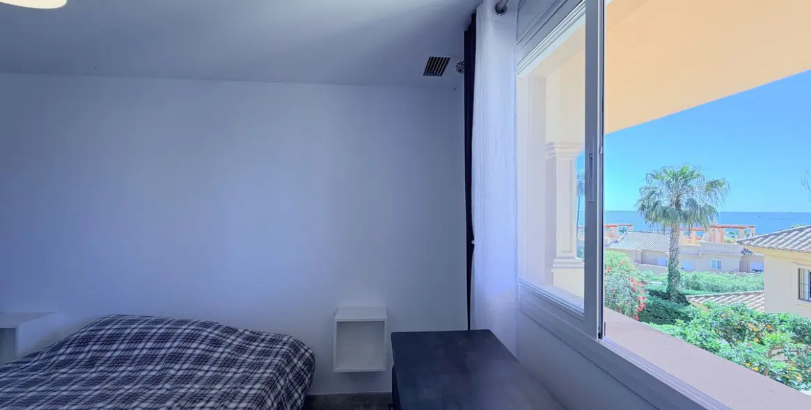 Sale of townhouse in Estepona 23