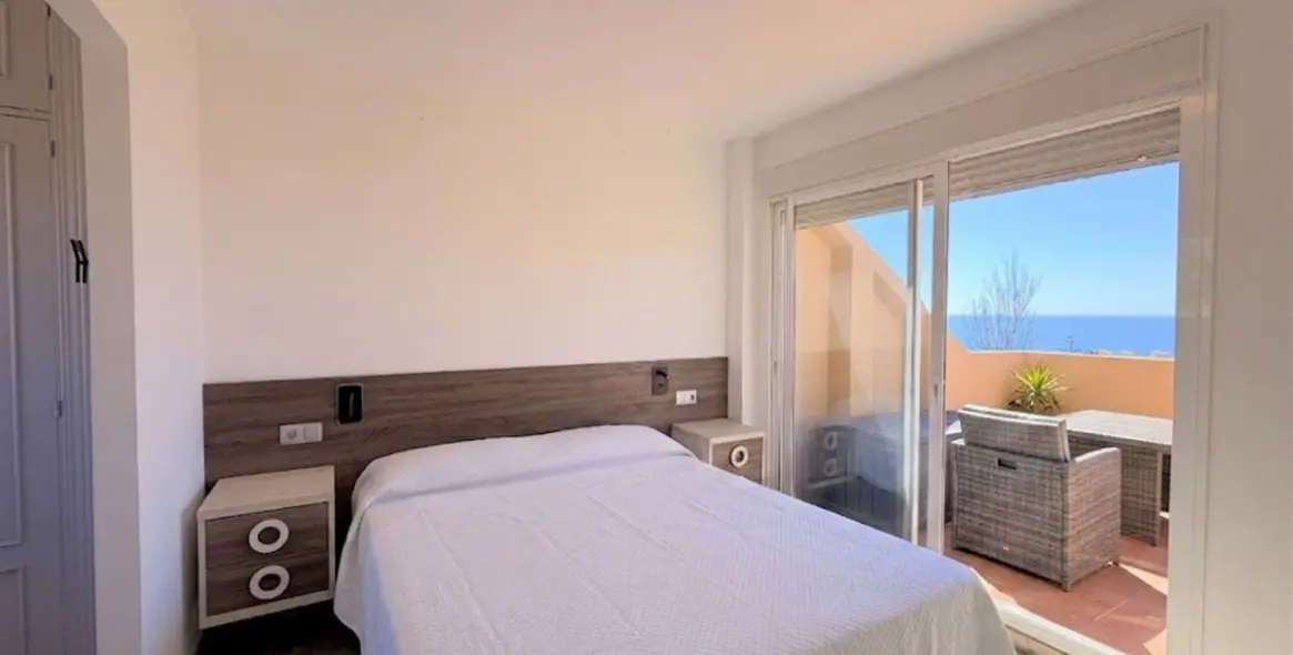 Sale of townhouse in Estepona 26