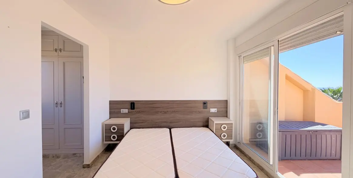 Sale of townhouse in Estepona 32