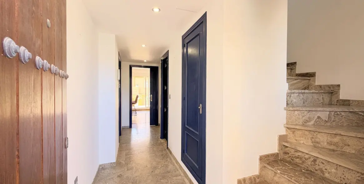 Sale of townhouse in Estepona 37