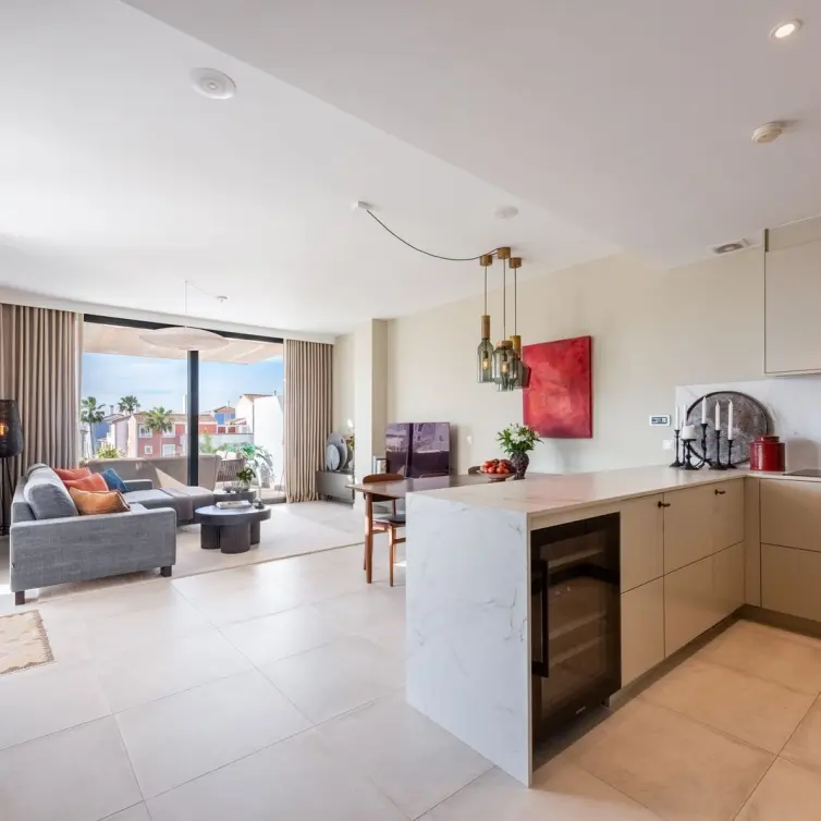 Sale of penthouse in El Paraiso
