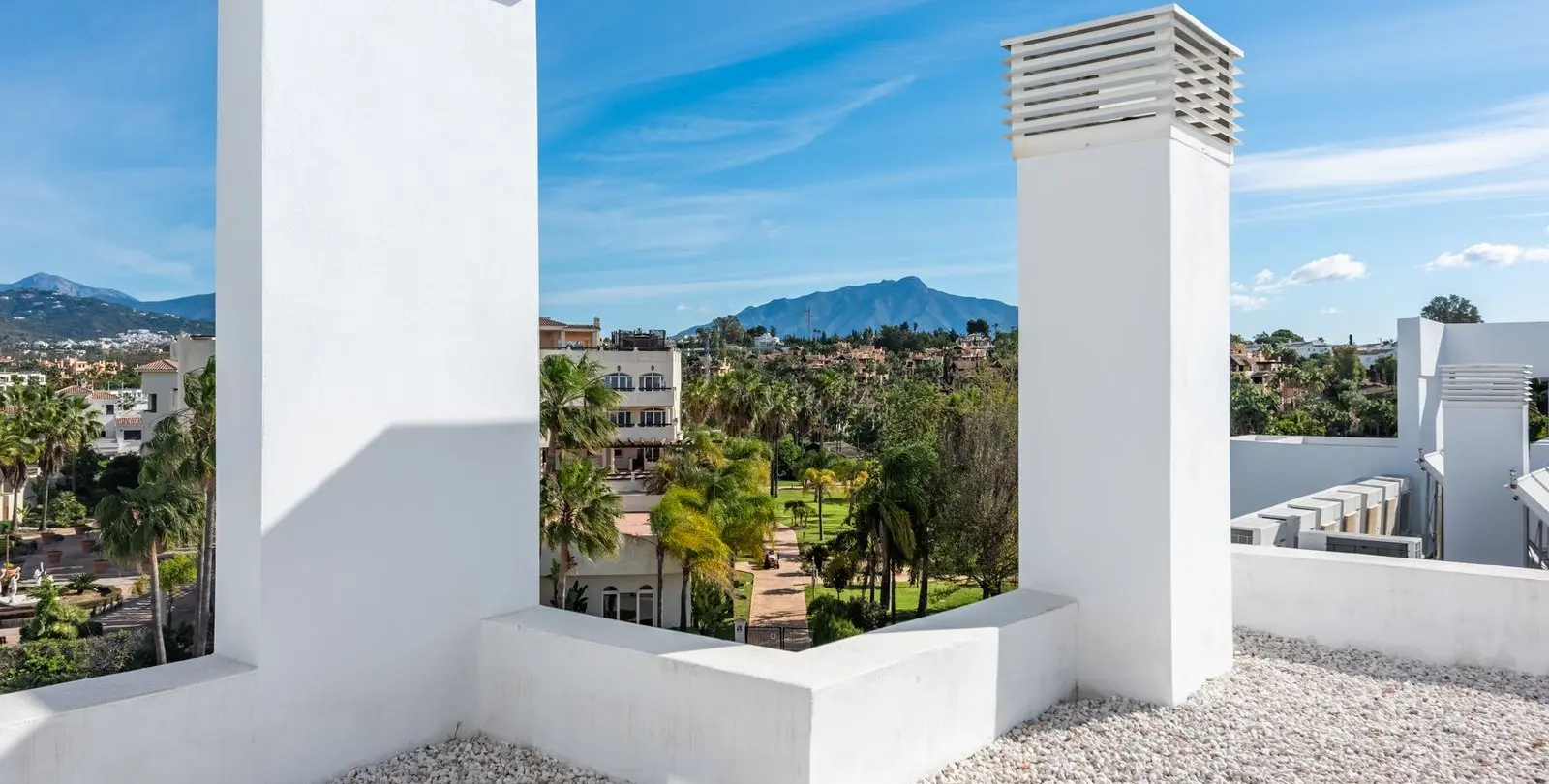 Продажа пентхауса в El Paraiso 34