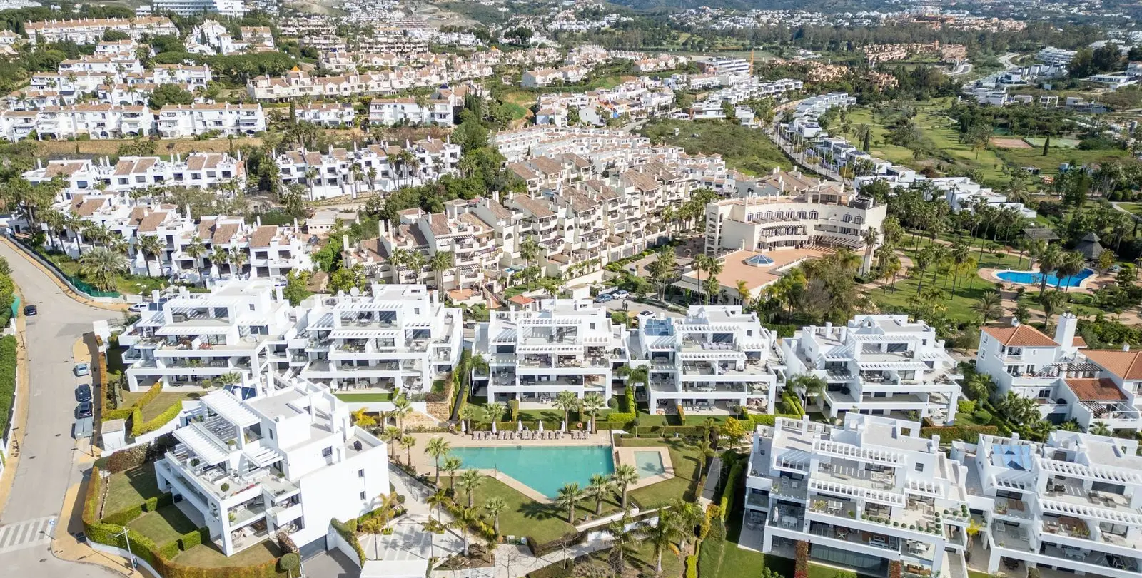 Продажа пентхауса в El Paraiso 36
