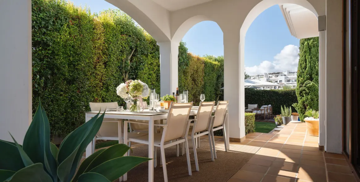 Venta de villa independiente en Estepona 25