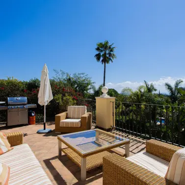 Venta de villa independiente en El Paraiso