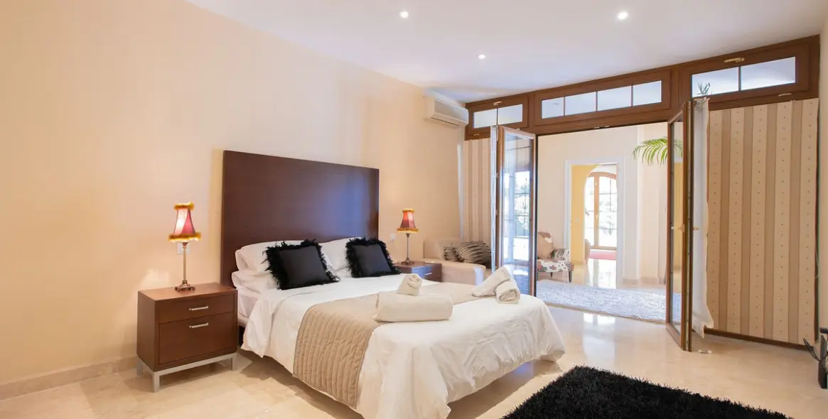 Venta de villa independiente en El Paraiso 58