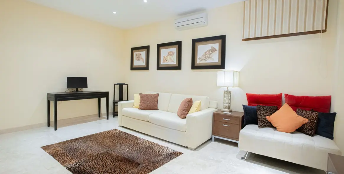 Venta de villa independiente en El Paraiso 63