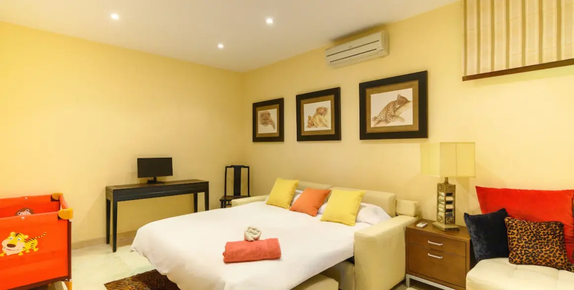 Venta de villa independiente en El Paraiso 64