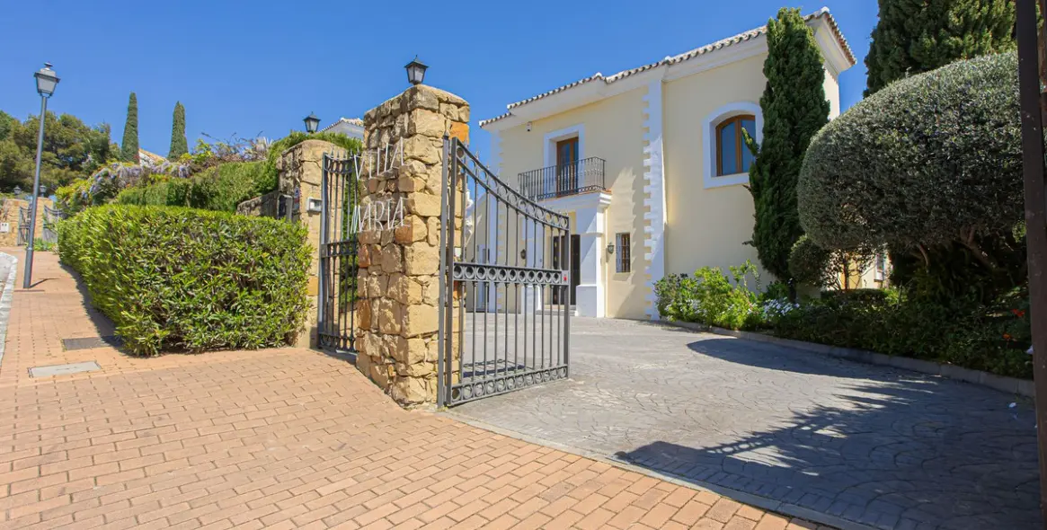 Venta de villa independiente en El Paraiso 70