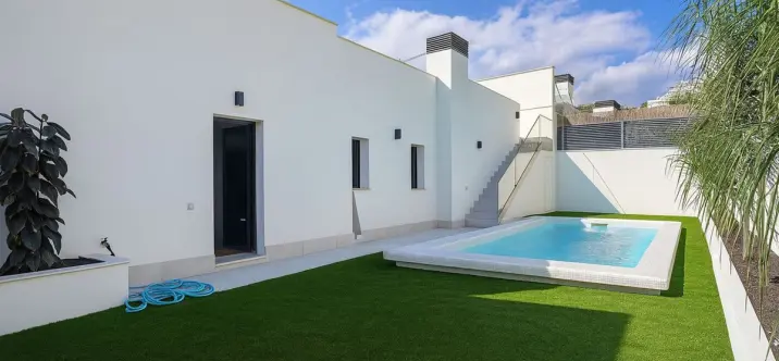 Long-term rent of penthouse duplex in La Quinta 0