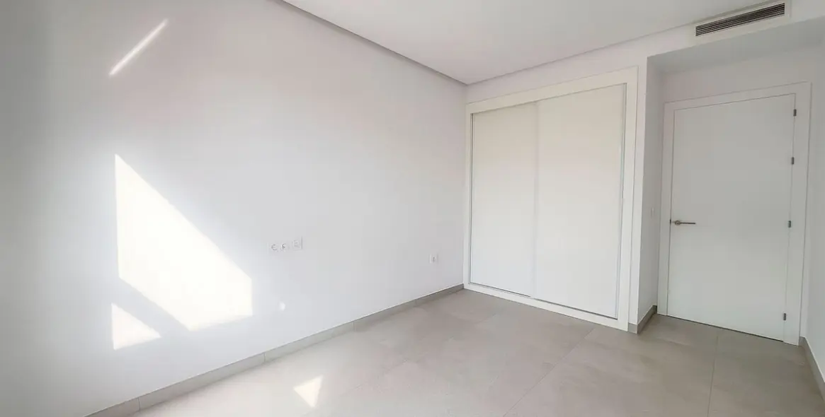 Long-term rent of penthouse duplex in La Quinta 5