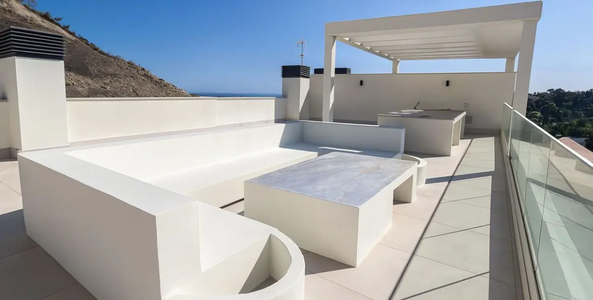 Long-term rent of penthouse duplex in La Quinta 10