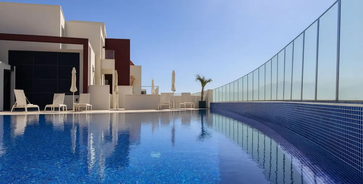 Long-term rent of penthouse duplex in La Quinta 11