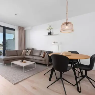 Venta de apartamento en planta media en Estepona