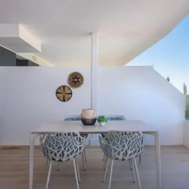 Venta de apartamento en planta media en Estepona