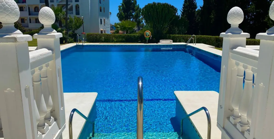 Venta de apartamento en planta baja en Riviera del Sol 18