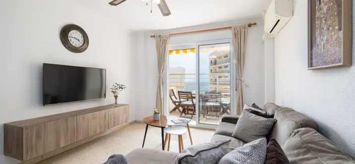 Продажа апартаментов на среднем этаже в Benalmadena Costa 2