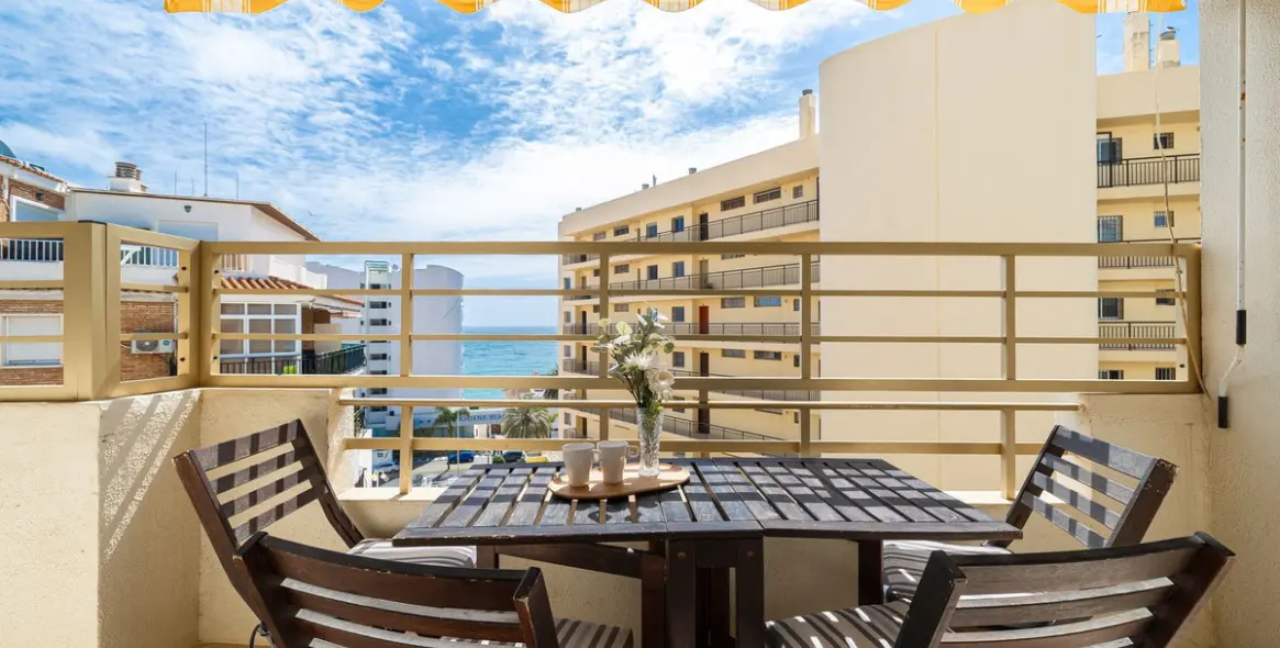 Sale of middle floor apartment in Benalmadena Costa 5