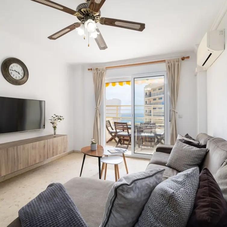 Venta de apartamento en planta media en Benalmadena Costa