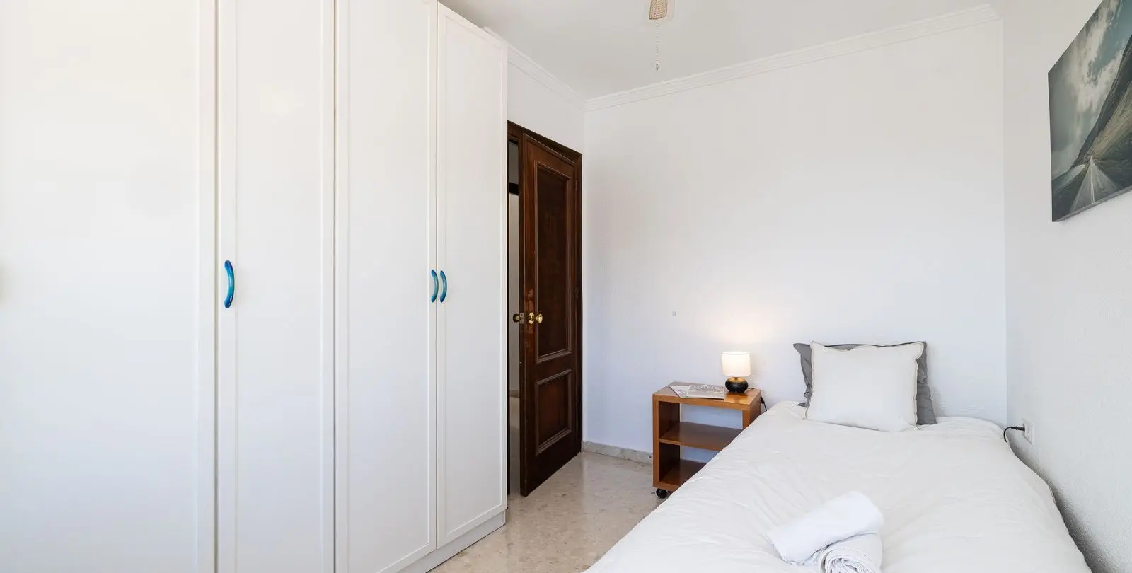 Sale of middle floor apartment in Benalmadena Costa 18