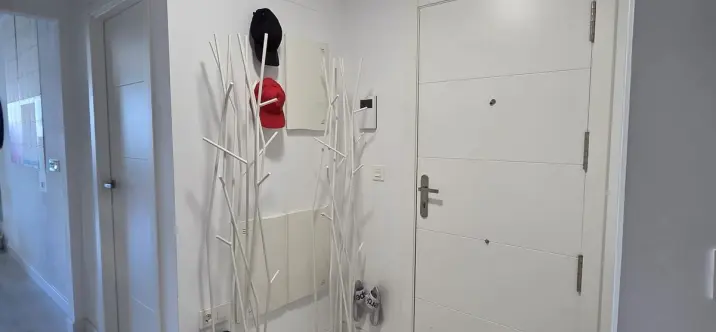 Продажа апартаментов на среднем этаже в Las Lagunas 4