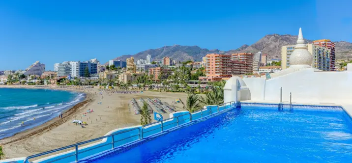 Venta de apartamento en planta media en Benalmadena Costa 0