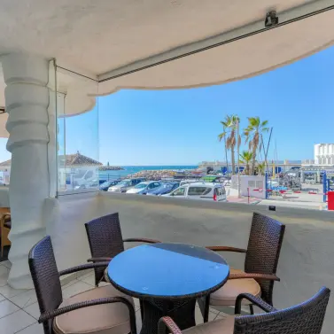 Venta de apartamento en planta media en Benalmadena Costa