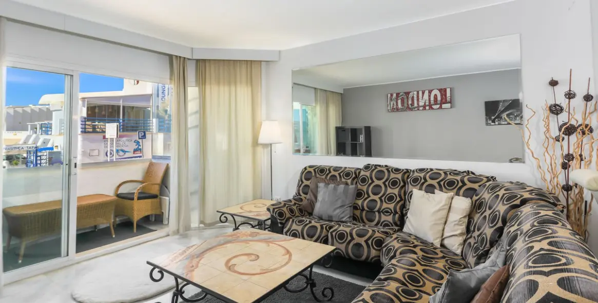 Venta de apartamento en planta media en Benalmadena Costa 5