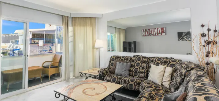 Venta de apartamento en planta media en Benalmadena Costa 4