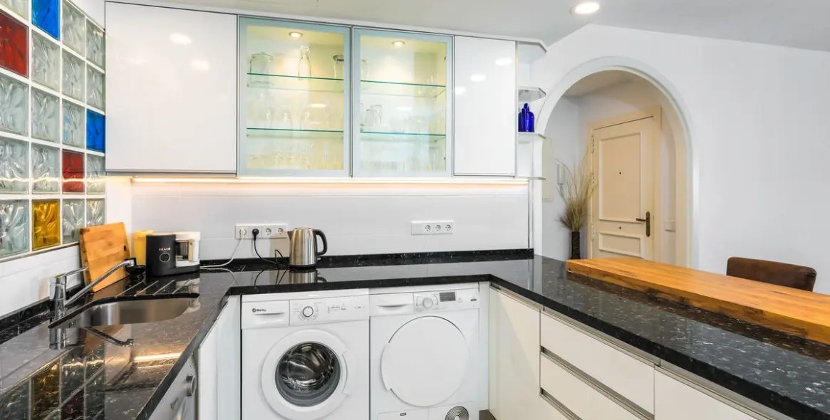 Venta de apartamento en planta media en Benalmadena Costa 7